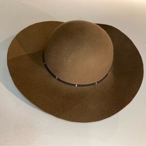 NINE WEST 100% Wool Rounded Soft Shell  Hat